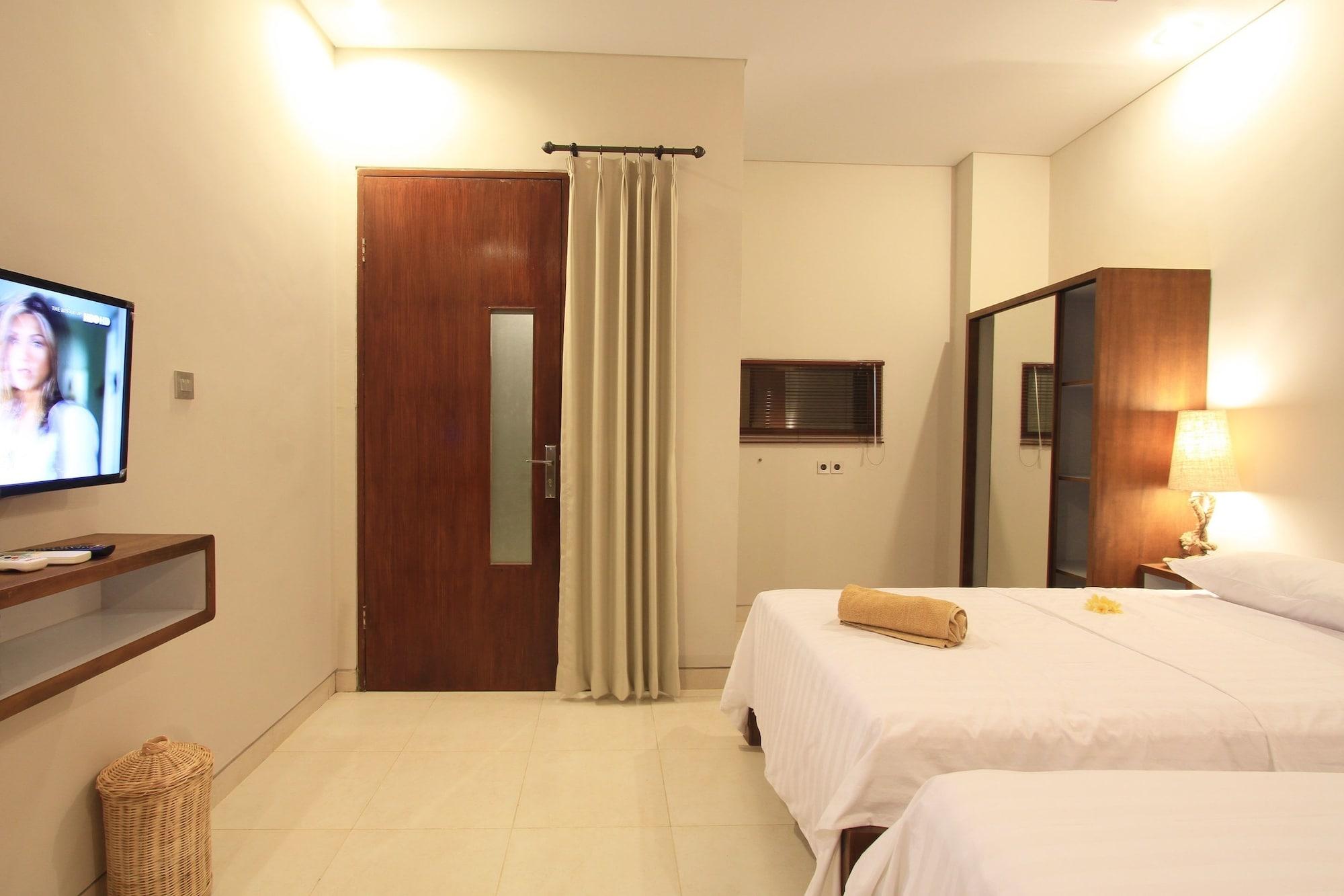 Saren Guest House Canggu Exterior photo