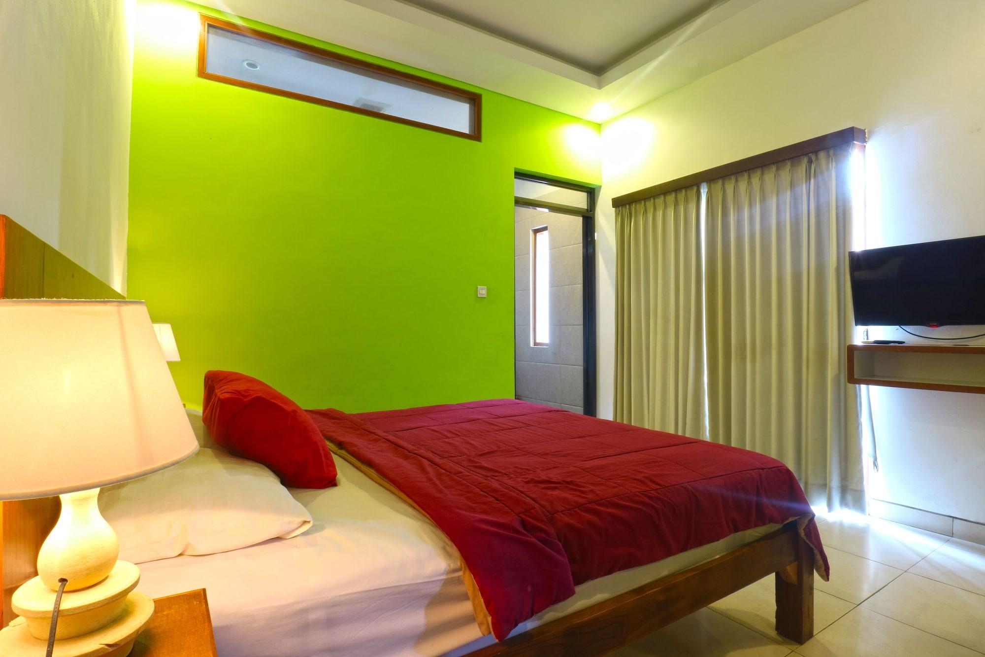 Saren Guest House Canggu Exterior photo