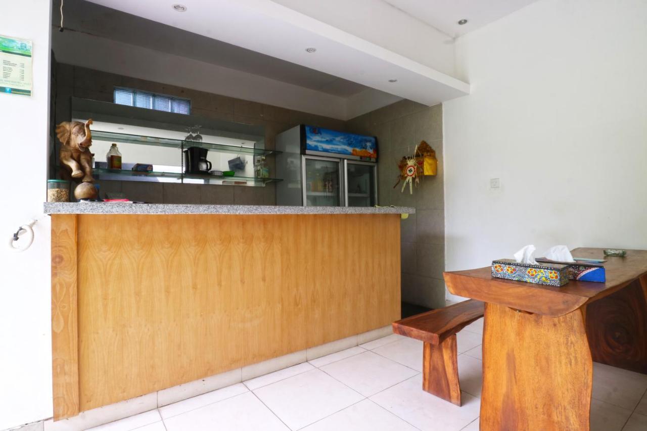 Saren Guest House Canggu Exterior photo