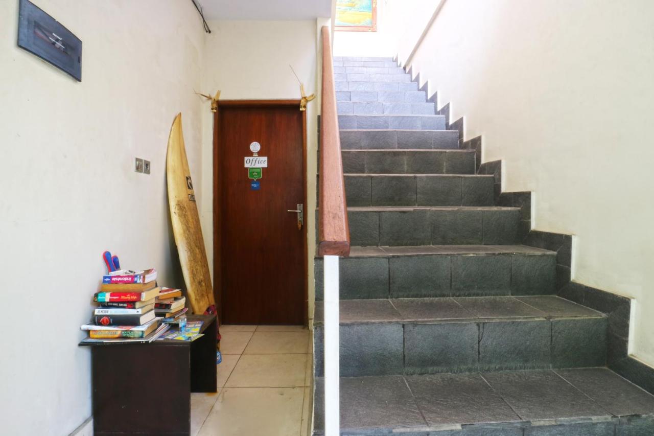 Saren Guest House Canggu Exterior photo