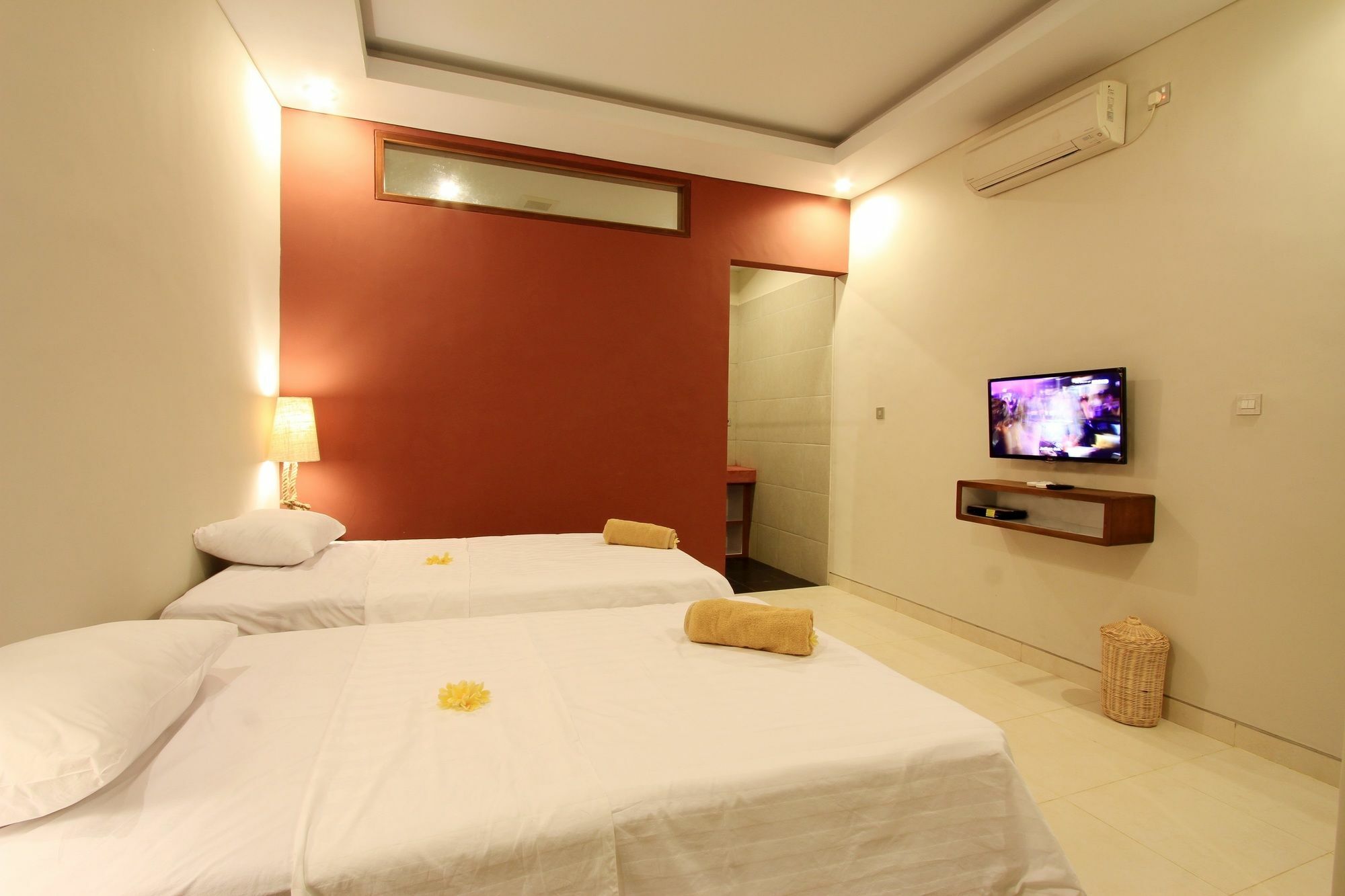 Saren Guest House Canggu Exterior photo